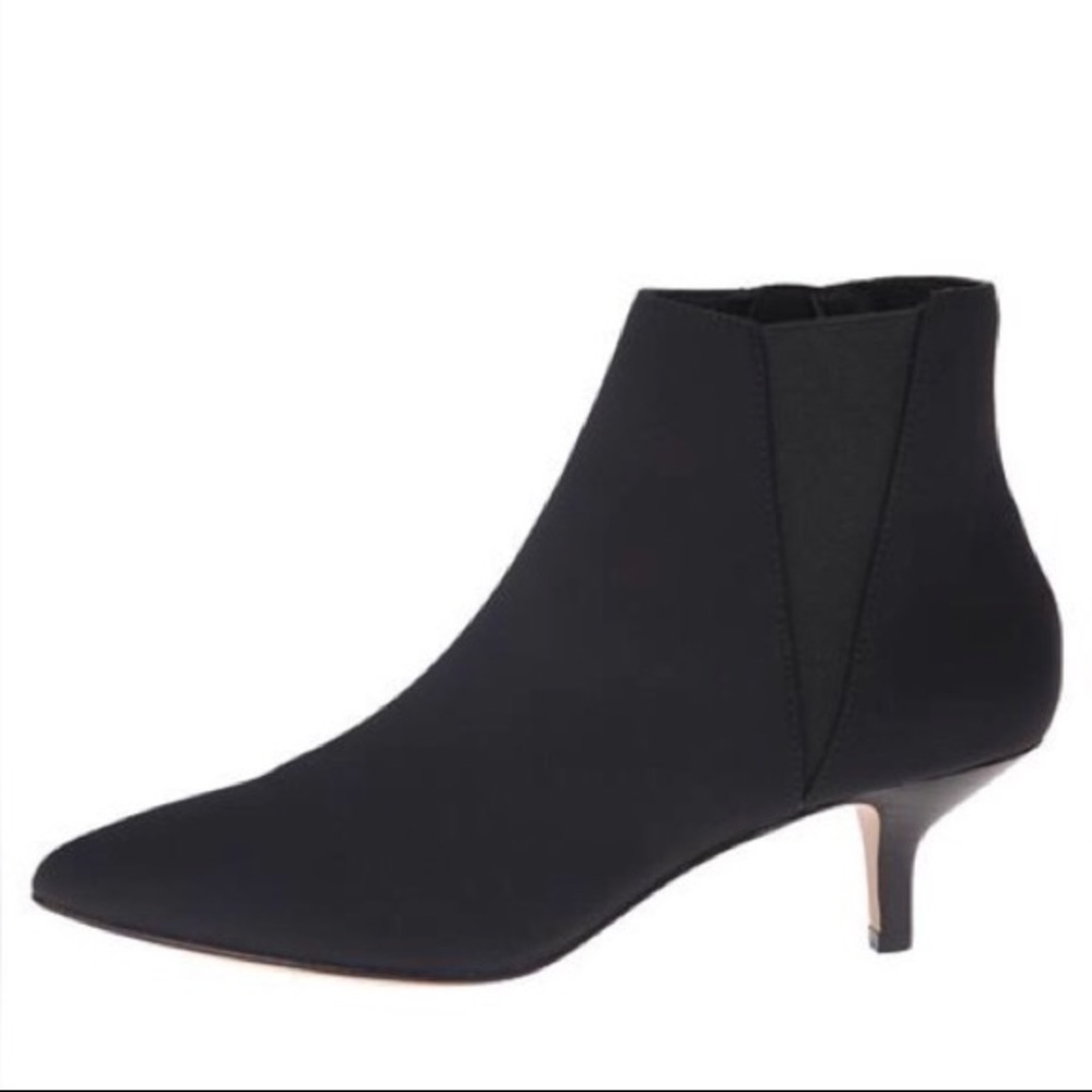 Donald J. Pliner NIB kitten heel black boots